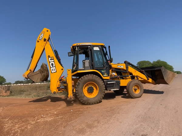 Flexible Multifunction Machines Improve Site Efficiency